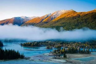 下月,新疆最絕美的時刻即將來臨,沿著一條公路,看遍新疆美景